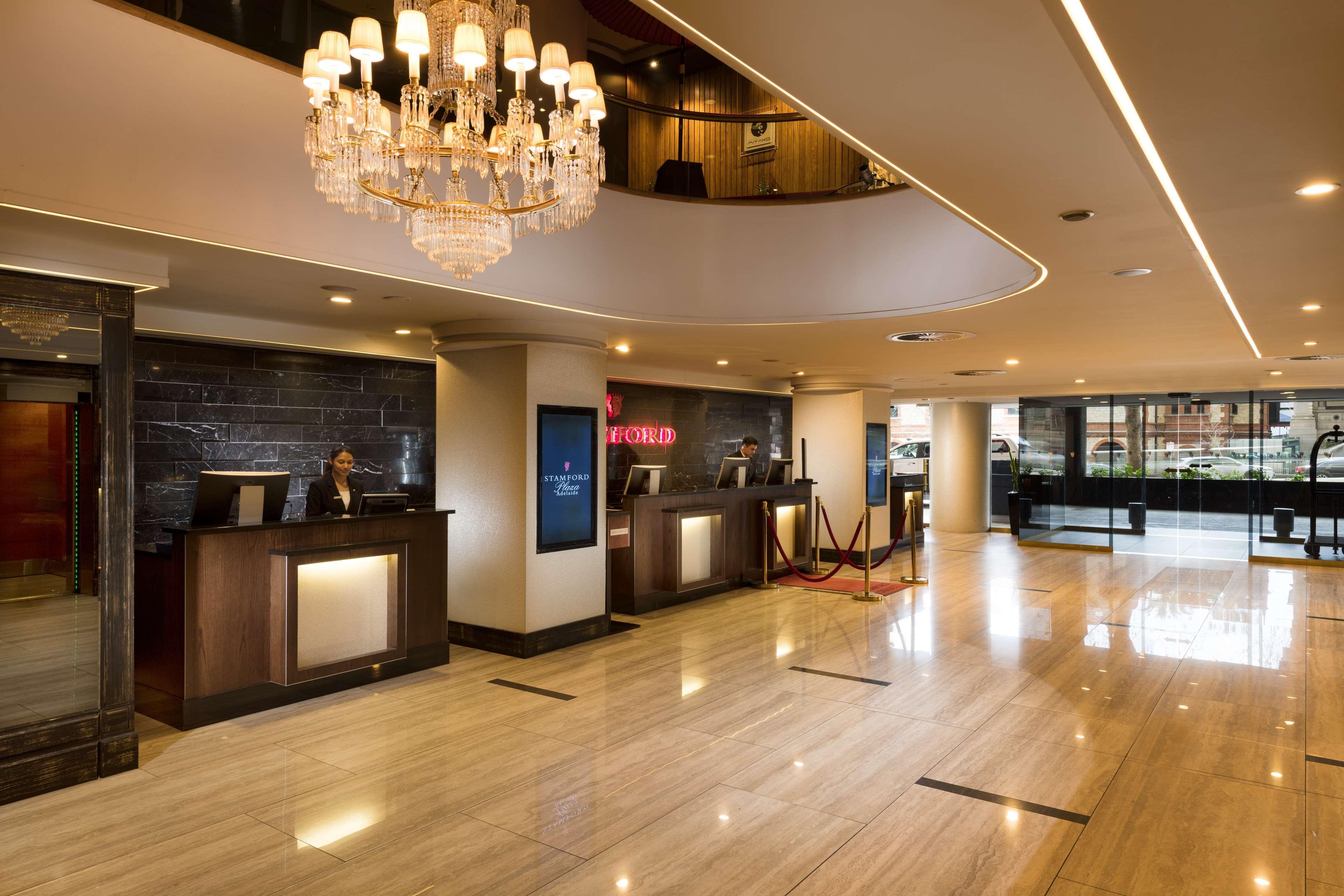 Stamford Plaza Adelaide Hotel Exterior foto Lobby