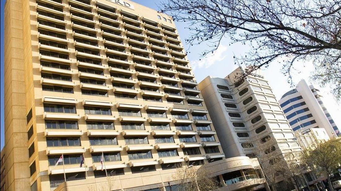 Stamford Plaza Adelaide Hotel Exterior foto The National Heart, Lung, Blood and Transplant centre in London