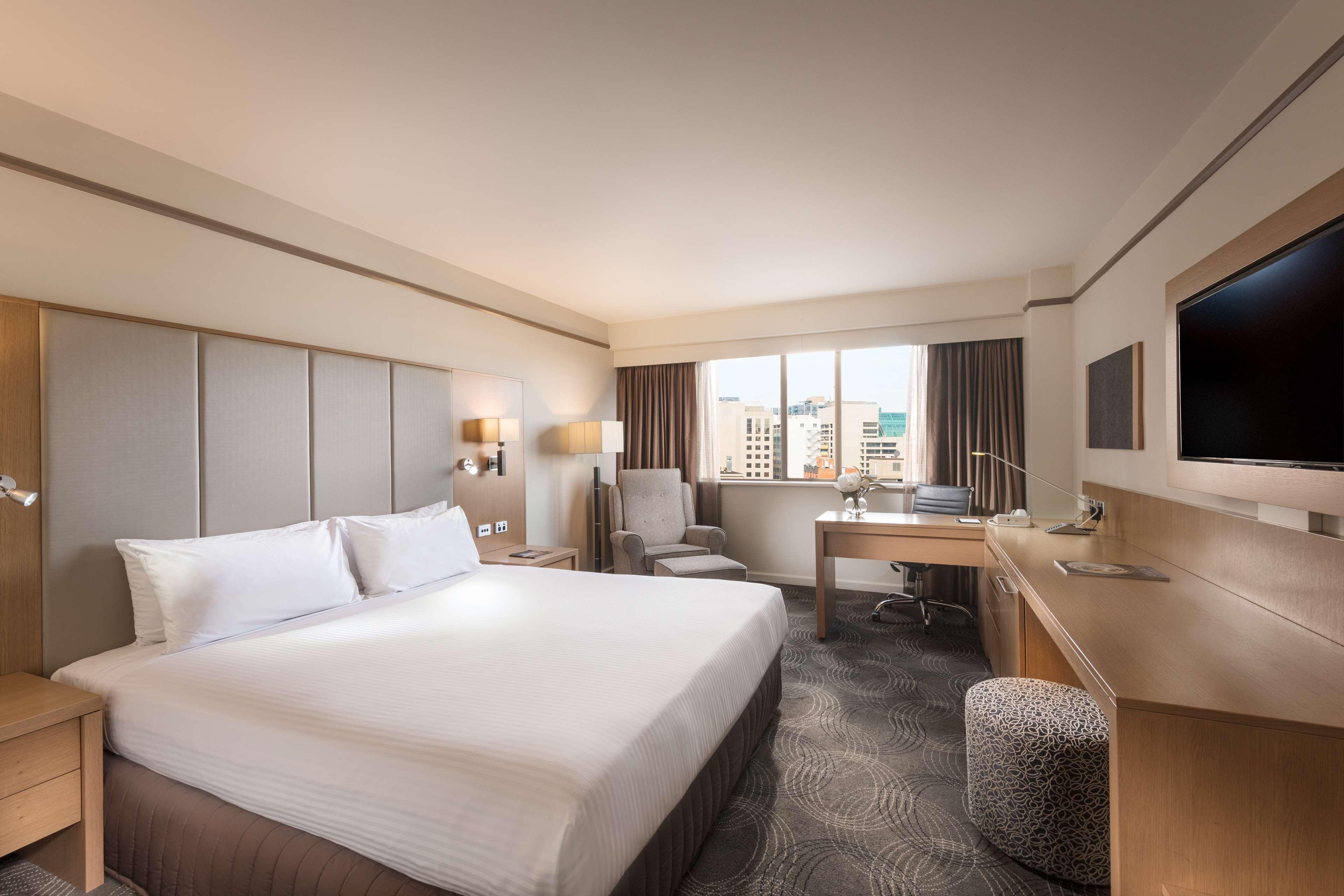 Stamford Plaza Adelaide Hotel Exterior foto Deluxe Room