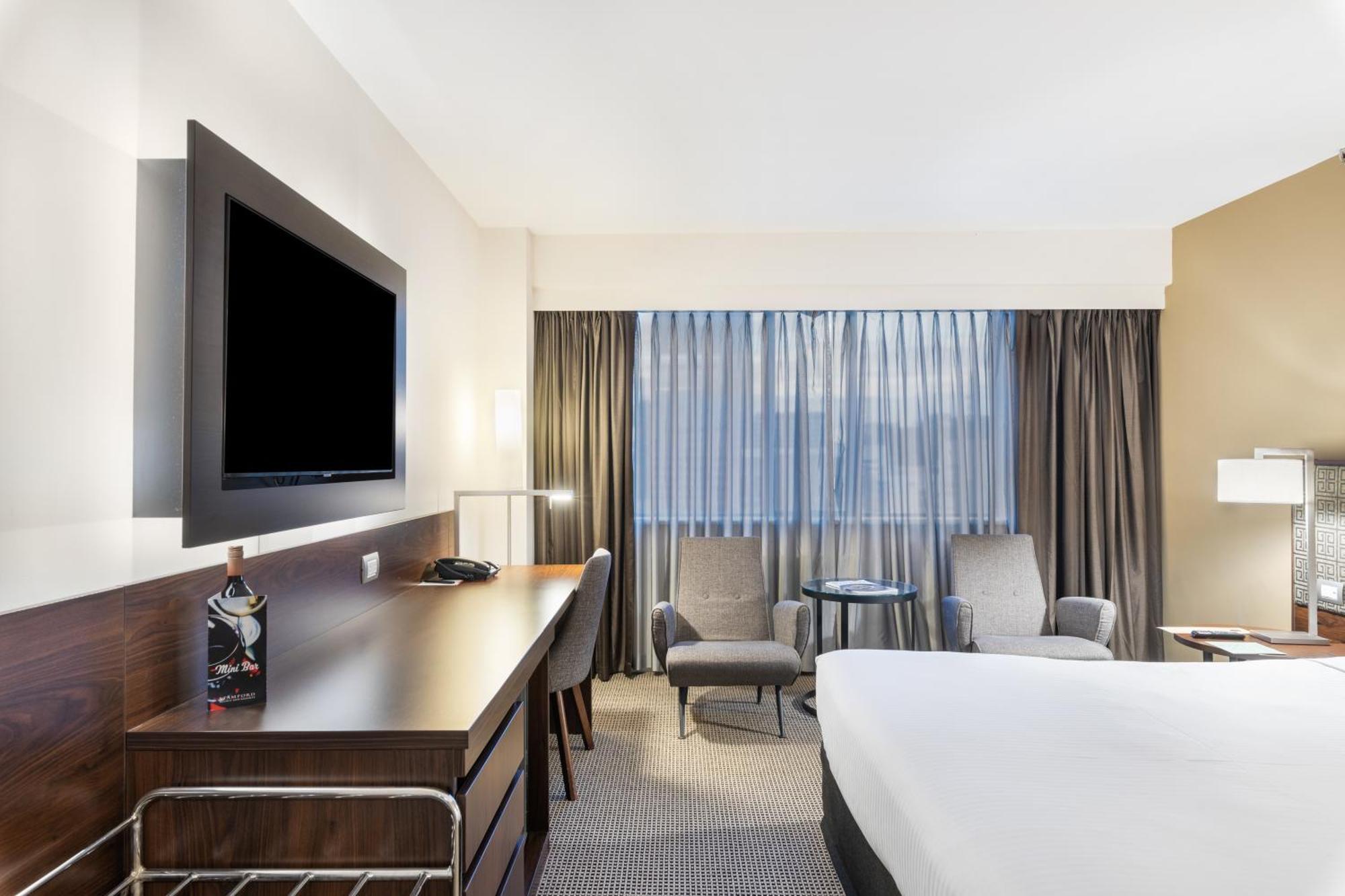 Stamford Plaza Adelaide Hotel Exterior foto