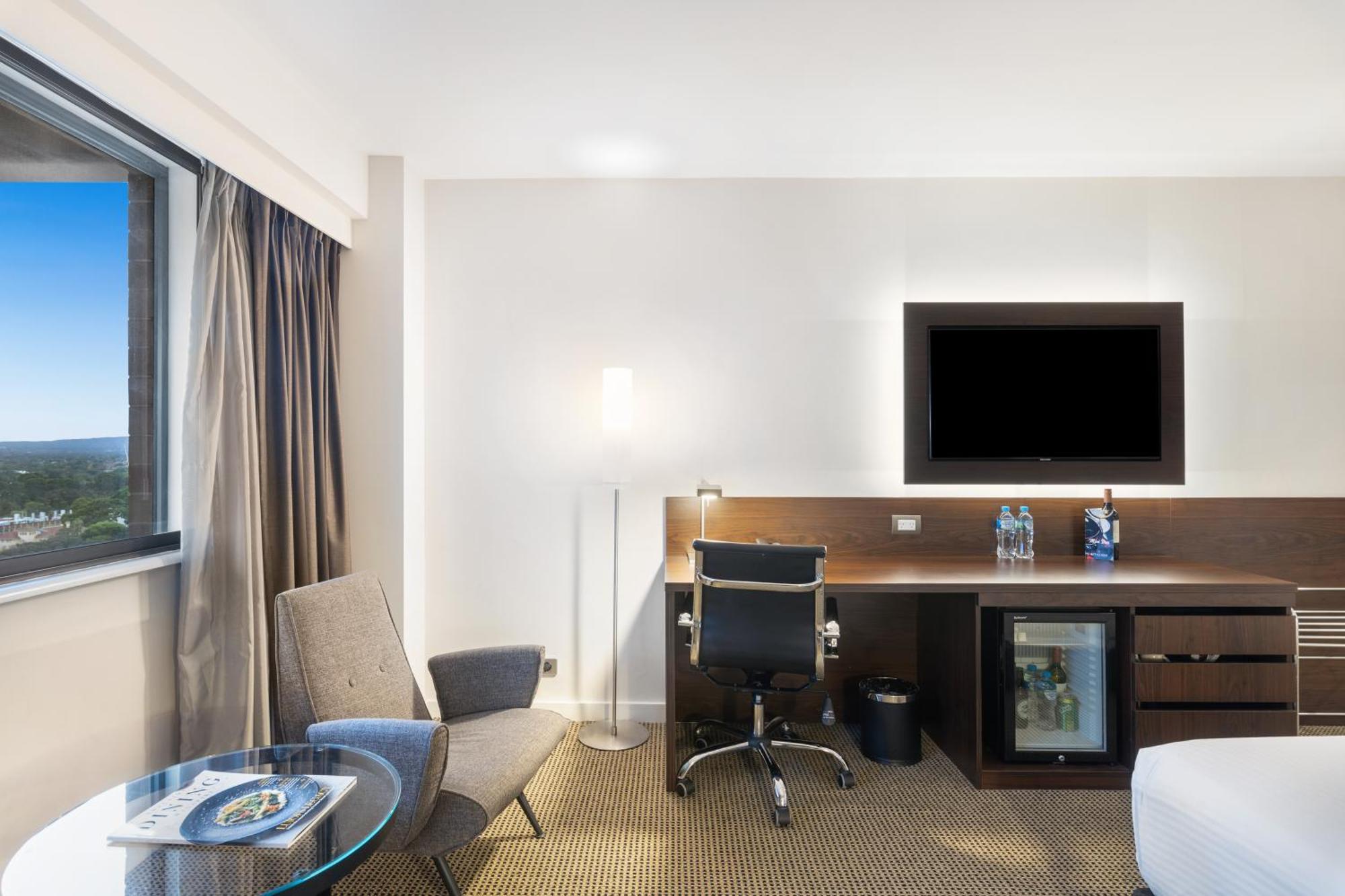 Stamford Plaza Adelaide Hotel Exterior foto